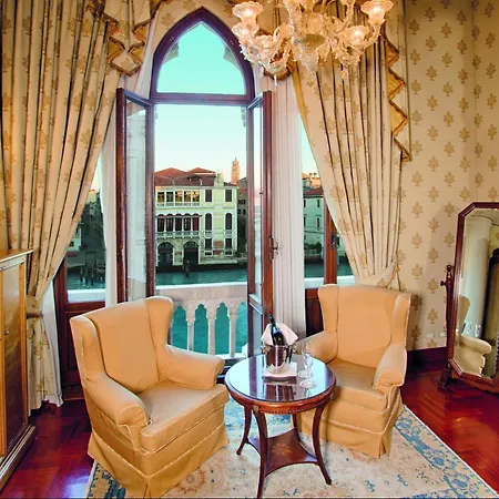 Palazzo Stern 4* Venice