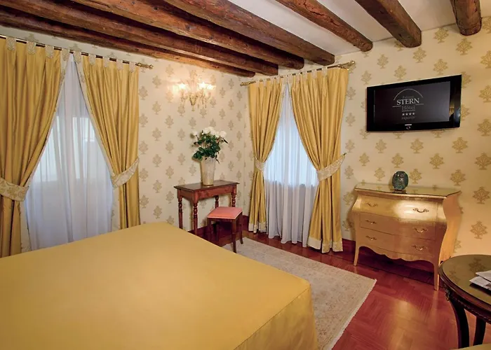 Palazzo Stern Hotel 4*