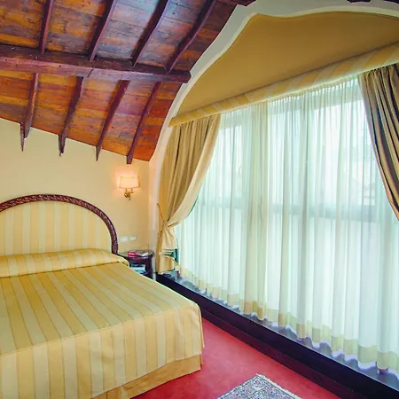 Hotell Palazzo Stern 4*