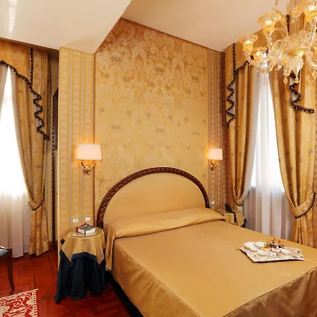 Palazzo Stern 4* Veneza