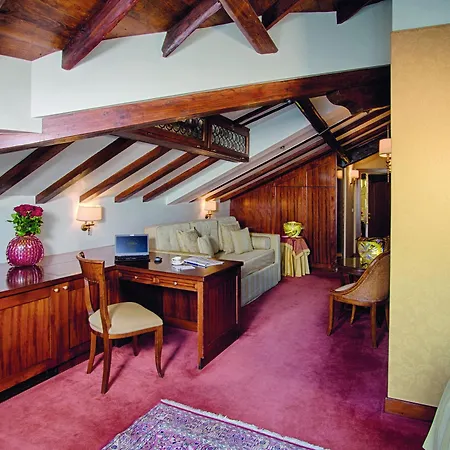 Palazzo Stern Hotell
