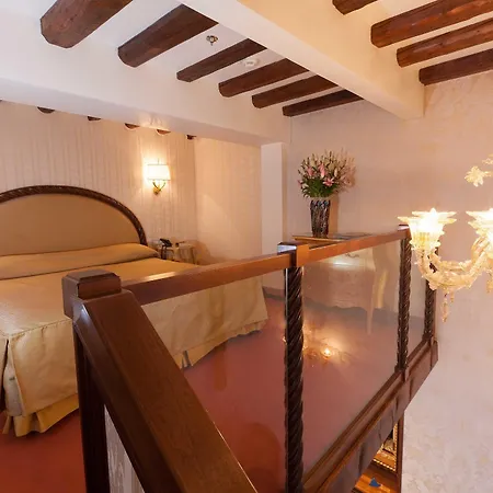 Hotell Palazzo Stern 4*