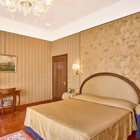 Palazzo Stern Hotel 4*