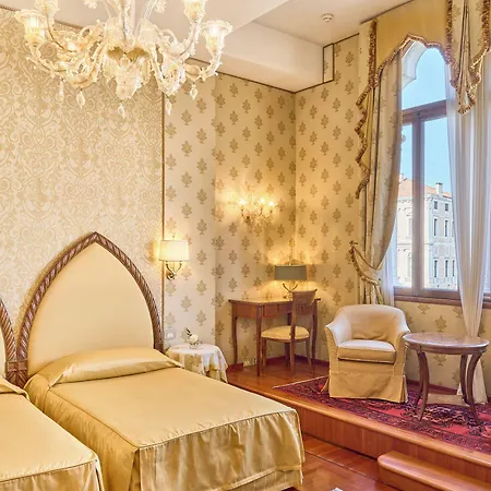 Palazzo Stern 4* Venice
