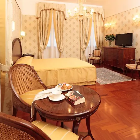 Hotel Palazzo Stern