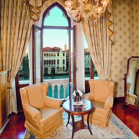 Palazzo Stern 4* Benátky